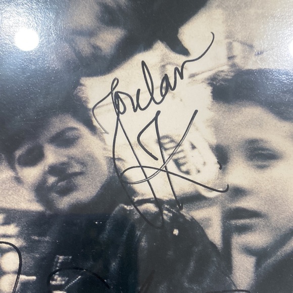 1989 autographed New kids on the block album - Picture 2 of 6